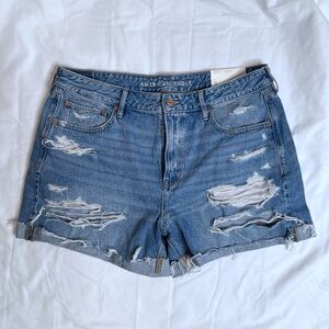 NWT American Eagle Outfitters Tomgirl Blue Distressed Jean Shorts 14/32w